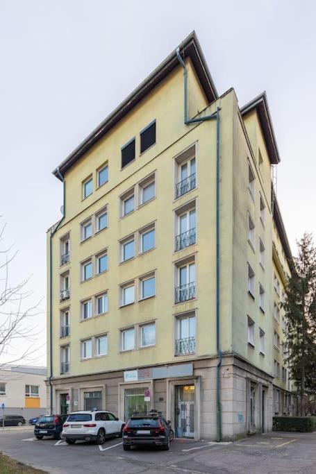 Bnb Slovakia Nivy Bliss Retreat Bratysława Zewnętrze zdjęcie